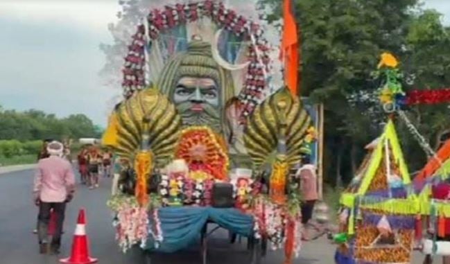 बम-बम भोले से गूंजा हरियाणा, 2 लाख की कांवड़ बनी आकर्षण का केंद्र