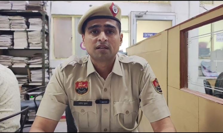 कैथल में पुलिस की पैदल गश्त, होटल-ढाबा संचालकों को नशा बेचने पर कार्रवाई की चेतावनी