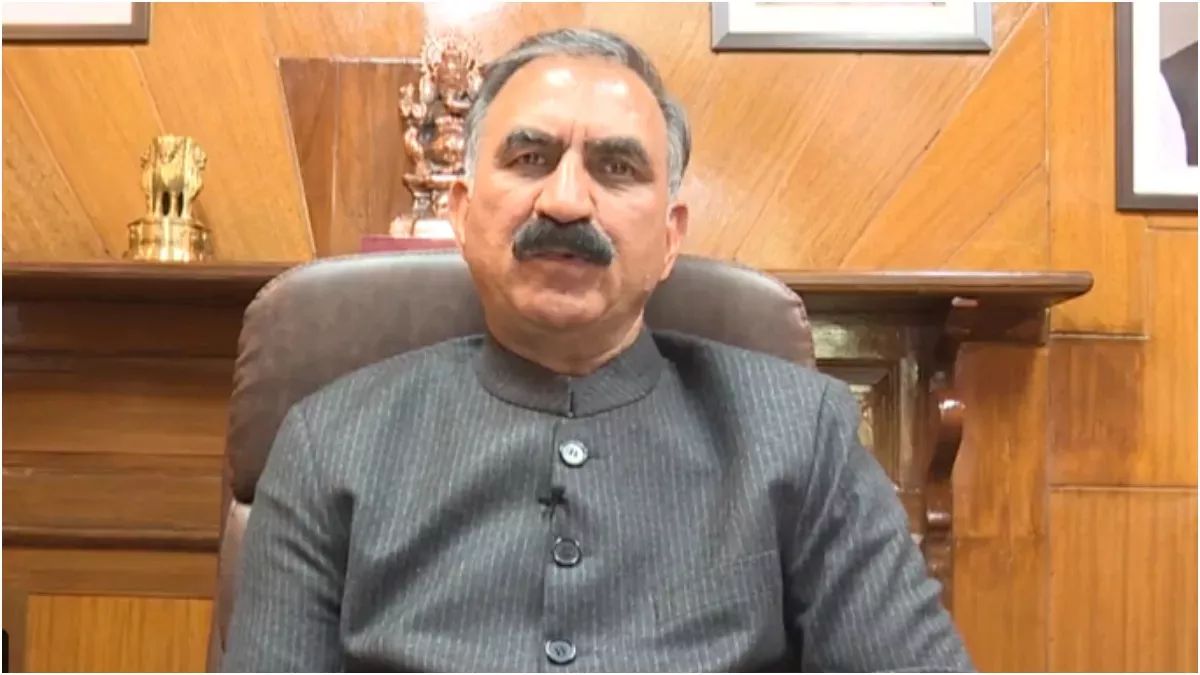 हिमाचल में महंगा हुआ पेट्रोल-डीजल, सीएम सुक्खू ने लगाया ‘अनाथ और विधवा सेस’