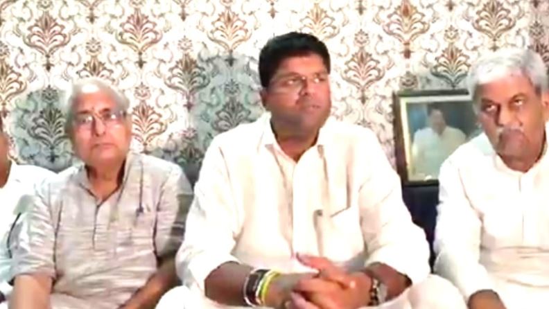गिरोह के चलते नहीं सुलझ रहा सफाईकर्मियों का मुद्दा? दुष्यंत चौटाला ने सरकार से पूछा बड़ा सवाल