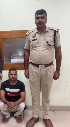CISF कर्मचारी बनकर पैकिंग मटेरियल का ऑर्डर, फिर गेट पास के नाम पर 1.63 लाख की चपत
