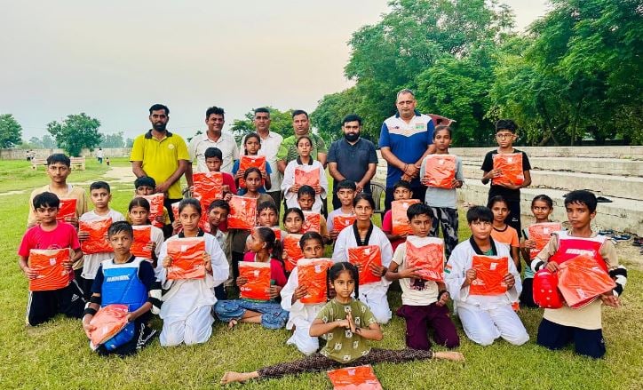खेलों से स्वास्थ्य, रोजगार और देश का नाम रोशन करने का सन्देश