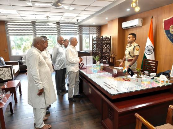BJP प्रदेशाध्यक्ष डॉ. अर्चना गुप्ता के खिलाफ FIR की मांग