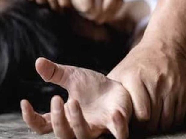 कलयुगी बेटे ने मां के साथ की दरिंदगी, नशीला पदार्थ पिलाकर मिटाई हवस