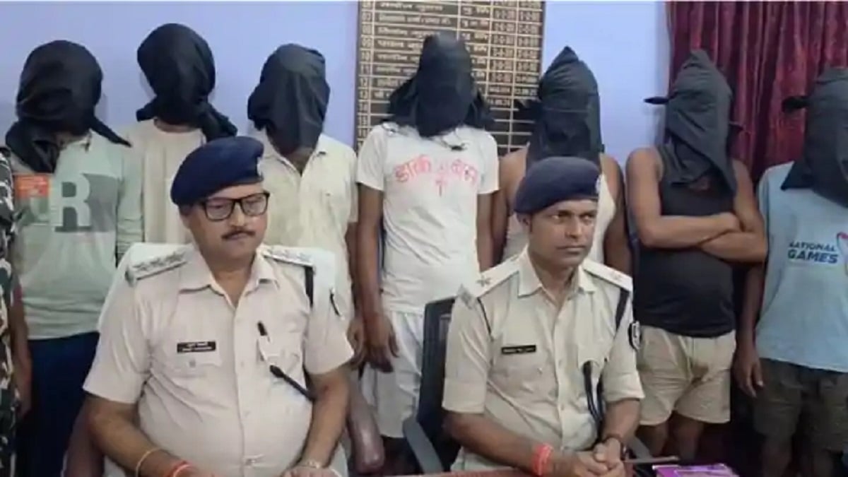 नवाद में 7 साइबर अपराधी गिरफ्तार, ऑनलाइन लोन का झांसा देकर लोगों से करते थे ठगी