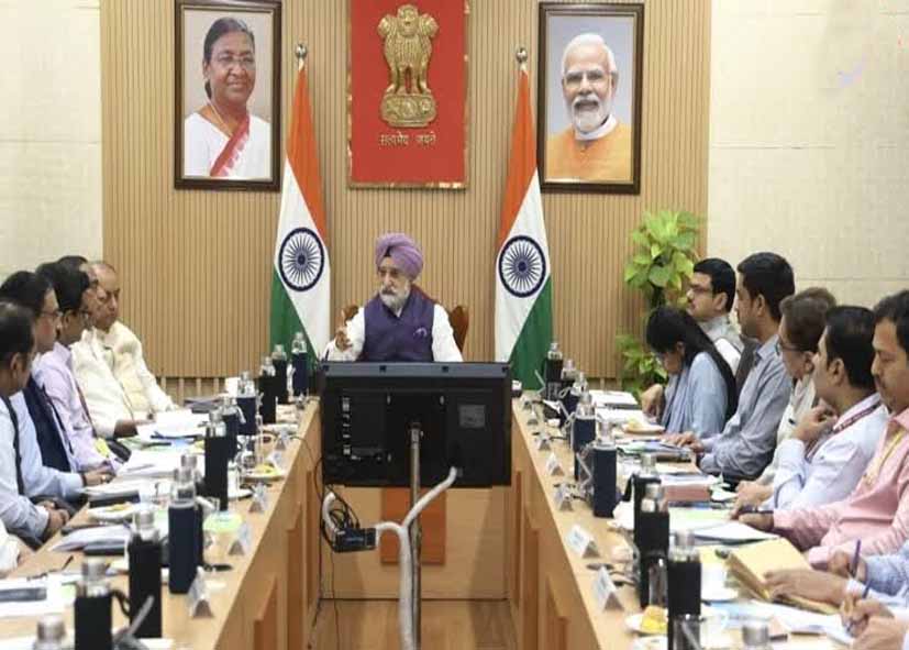 ‘ऑफिस में बैठकर नहीं, सड़क पर उतरें’, जलभराव पर LG तरनजीत सिंह संधू का अधिकारियों को आदेश