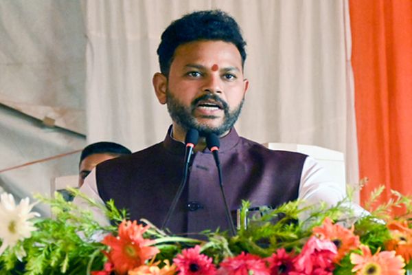 विमान ईंधन में एथेनॉल मिलाने की कोई योजना नहीं, अफवाहों से बचें: केंद्रीय मंत्री राममोहन नायडू