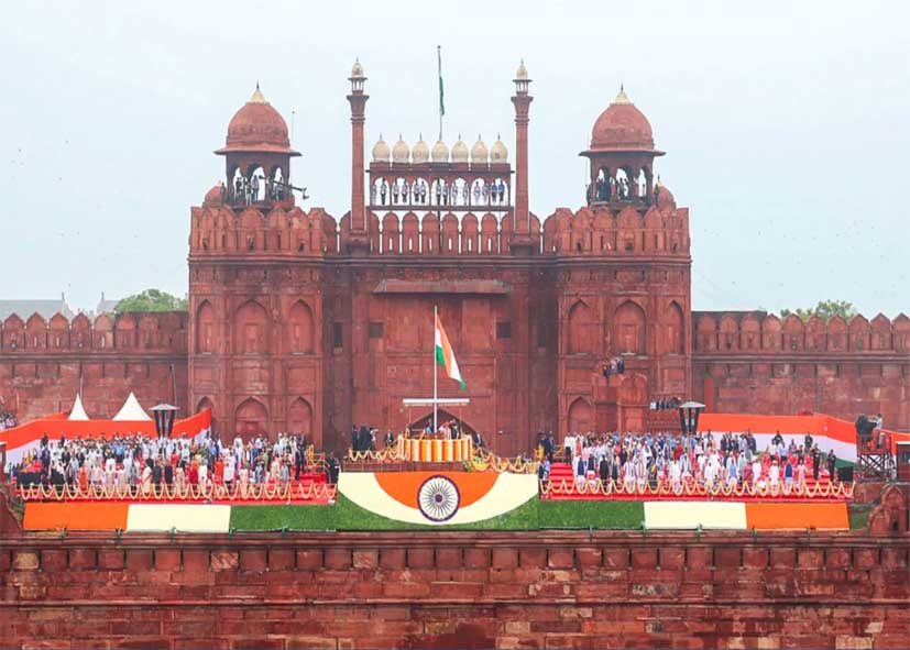 स्वतंत्रता दिवस समारोह पर लाल किले में मौजूद रहना चाहते हैं? जानिए ऑनलाइन टिकट बुकिंग की पूरी प्रक्रिया