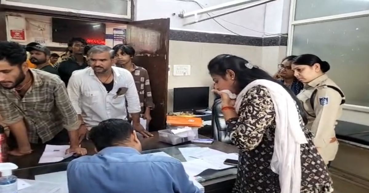 जिला अस्पताल में महिला आरक्षक पर जानलेवा हमला: पति-पत्नी ने बीच परिसर में पीटा; पुलिस महकमे में हड़कंप