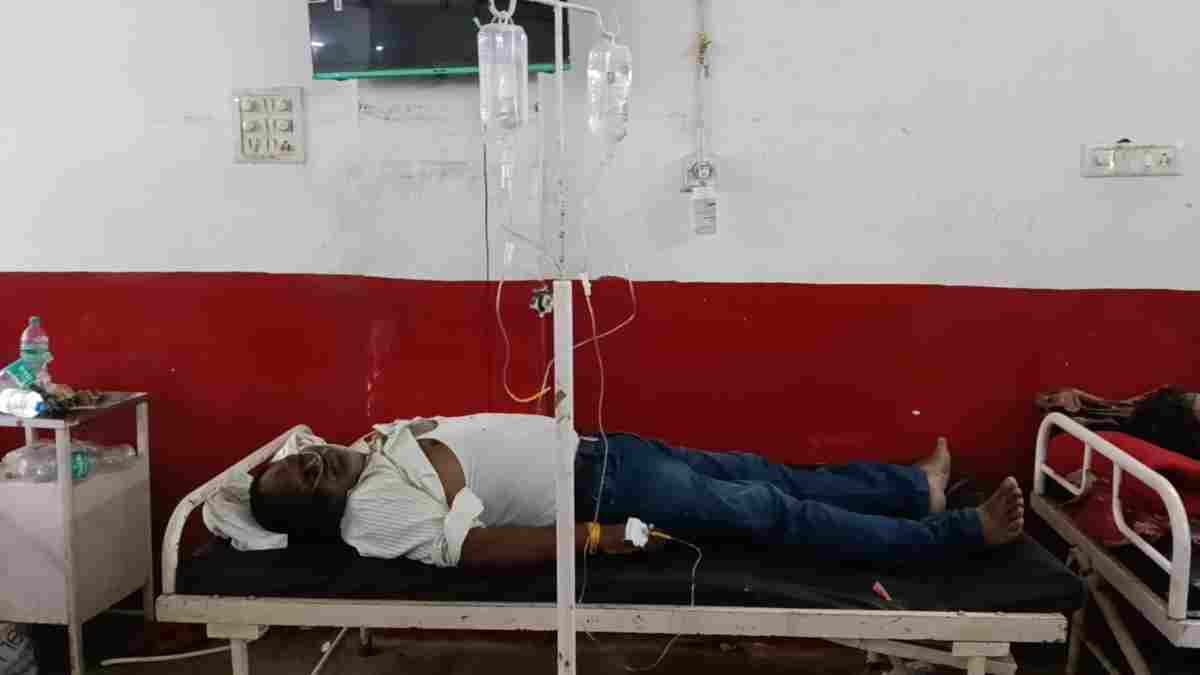 तहसील ऑफिस के जमादार ने घर में कीटनाशक पीकर दी जान, उपचार के दौरान मौत; पत्नी बोली- कोई विवाद नहीं था    