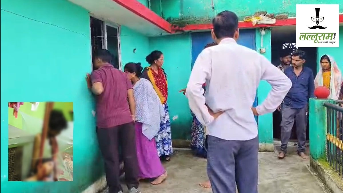 CG Suicide News: बच्चों की चीख सुनकर मकान मालिक ने खोला दरवाजा, अंदर का नजारा देख उड़े होश, फांसी के फंदे पर झूल रहे थे पति-पत्नी