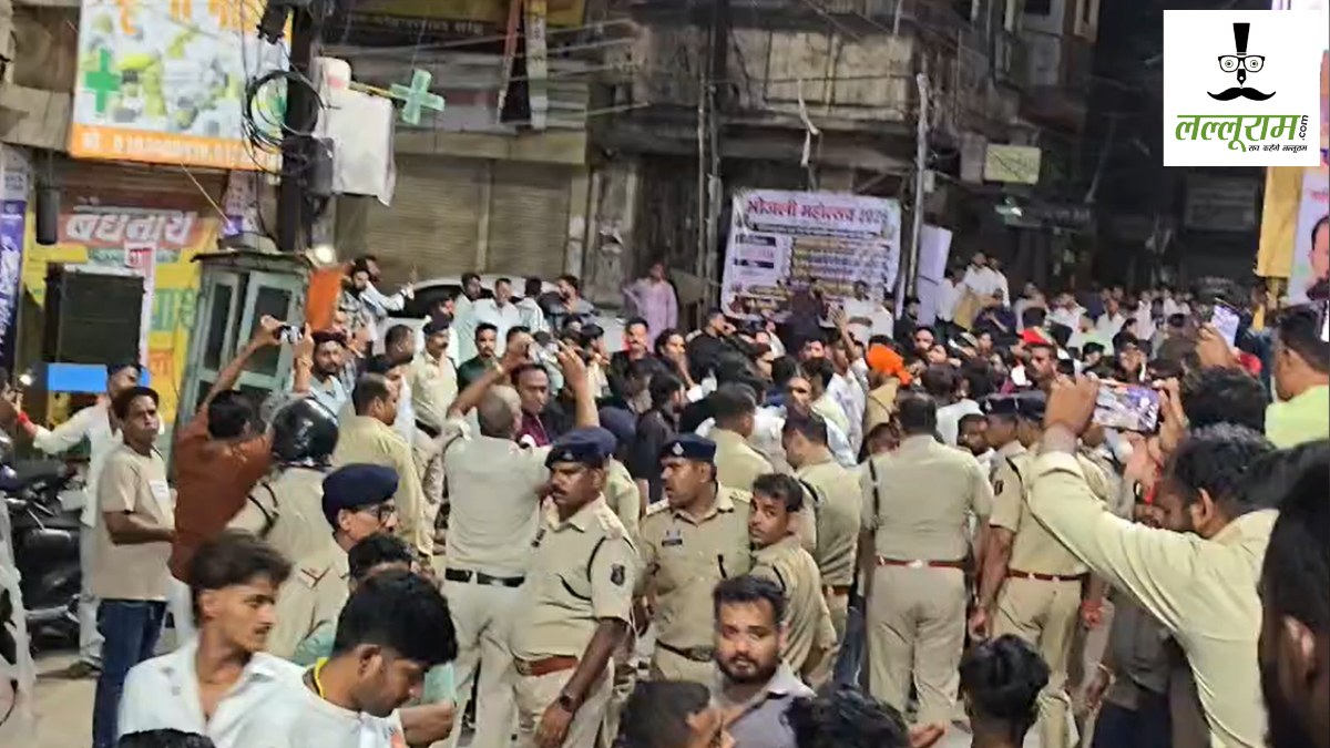 Bilaspur Violence : न्यायधानी में आधी रात दो पक्षों में हिंसक झड़प, सोशल मीडिया पर विवादित कमेंट को लेकर भड़का विवाद, TI समेत कई पुलिसकर्मी लहूलुहान