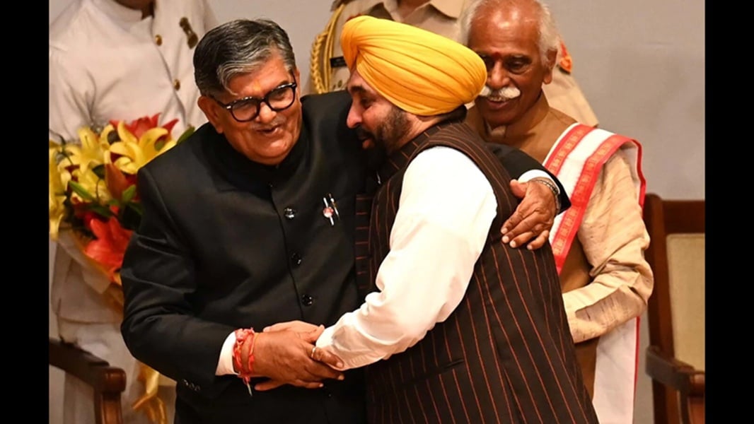 15 अगस्त से पहले पंजाब में हाई अलर्ट: CM भगवंत मान और राज्यपाल को जान से मारने की धमकी, सुरक्षा एजेंसियां सतर्क