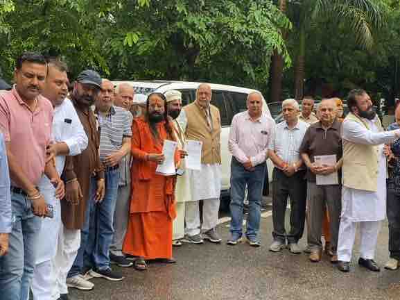 जालंधर देवी तालाब मंदिर में पथराव: 17 लोग नामजद, दोनों पक्षों पर 307 का केस दर्ज