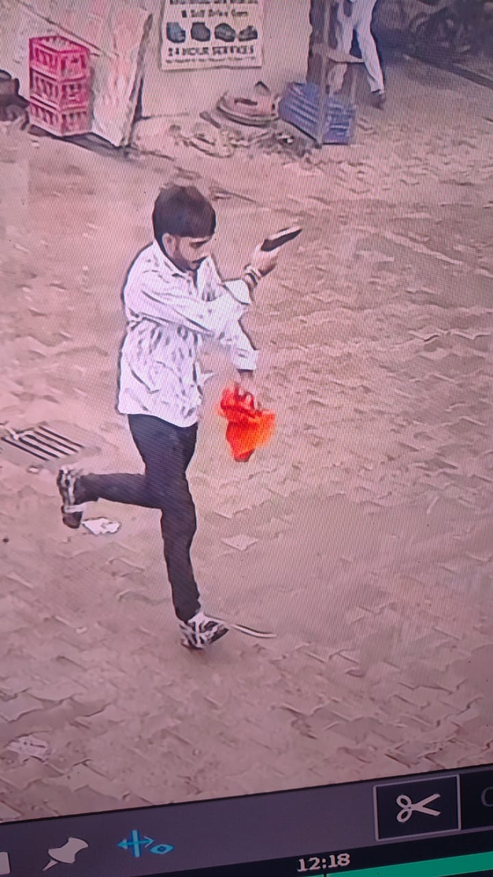 चरखी दादरी में सिटी थाना के सामने गैंगवार, ताबड़तोड़ फायरिंग में 6 घायल; 2 की हालत गंभीर