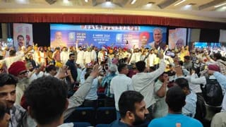 लुधियाना कांग्रेस कार्यक्रम में फिर हंगामा, भूपेश बघेल के खिलाफ नारेबाजी; भड़के राजा वड़िंग, हाईकमान को रिपोर्ट भेजने की बात