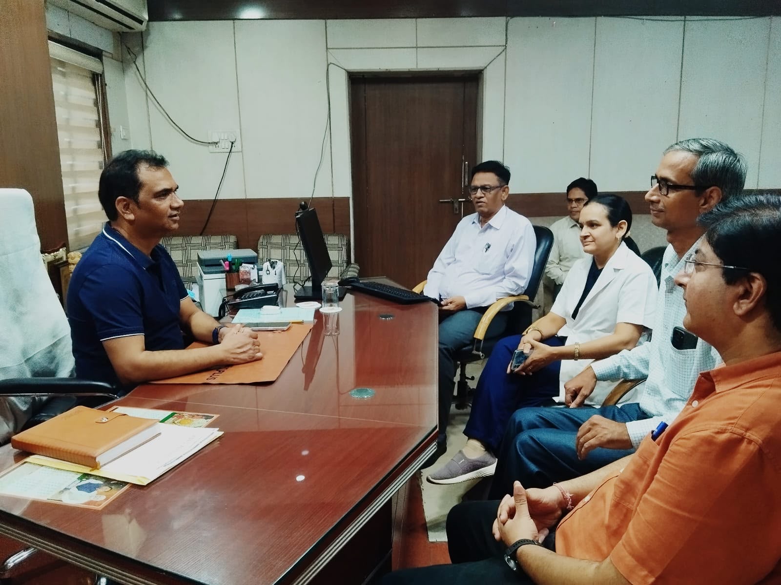 अम्बेडकर अस्पताल की इमरजेंसी सेवा में बदली एंट्री व्यवस्था, अब गंभीर मरीजों को CMO कक्ष से मिलेगा सीधा प्रवेश