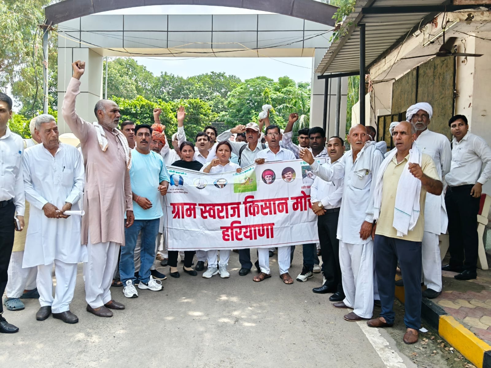 भिवानी में खेल विश्वविद्यालय और अत्याधुनिक स्टेडियम की मांग, राष्ट्रपति के नाम सौंपा ज्ञापन