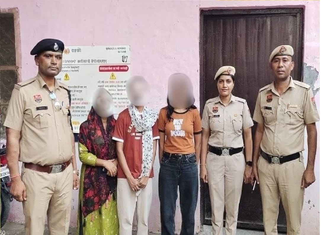 मोबाइल बंद कर घर से गायब हुईं तीन BSc छात्राएं, पुलिस को छकाते हुए निकलीं दार्जिलिंग! न्यू जलपाईगुड़ी में मिलीं तो खुली फिल्मी सफर की कहानी