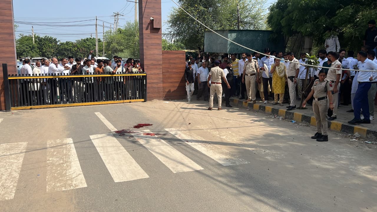 हिसार कोर्ट में गैंगस्टर विनोद पानू उर्फ काना की हत्या, 14 राउंड फायरिंग; एक आरोपी गिरफ्तार