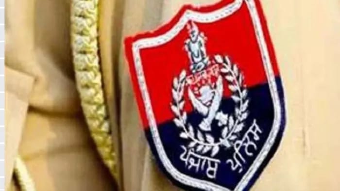 खाकी वर्दी में रील बनाना पड़ा भारी? कांग्रेस नेता ने इंस्पेक्टर के खिलाफ DGP से की लिखित शिकायत
