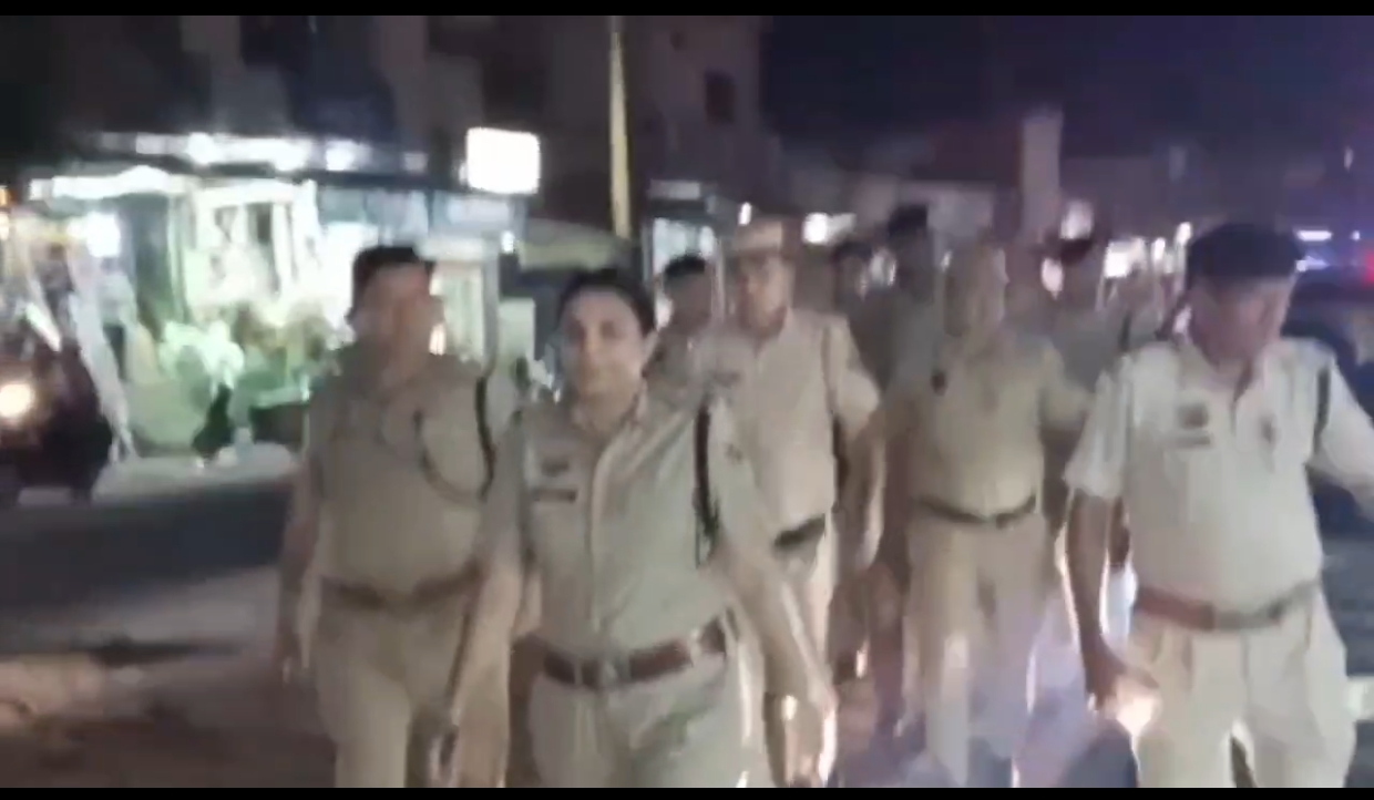 कैथल में शाम को पुलिस की पैदल गश्त, सीवन और सेक्टर 19-20 में बढ़ाई सुरक्षा; नशा तस्करों को सख्त चेतावनी