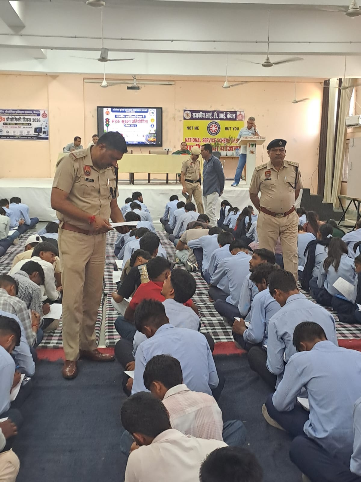 कैथल में सड़क सुरक्षा क्विज का पहला राउंड संपन्न, 1.45 लाख विद्यार्थियों ने लिया हिस्सा; अब दूसरे चरण की तैयारी