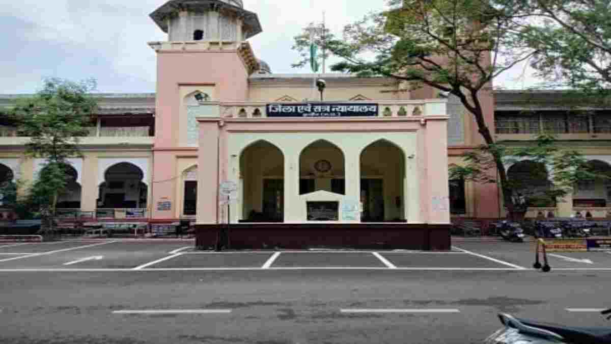 नाबालिग को शादी का झांसा देकर बहला-फुसलाकर ले गया युवक, कई बार किया दुष्कर्म, कोर्ट ने आरोपी को दी 20 साल की सजा