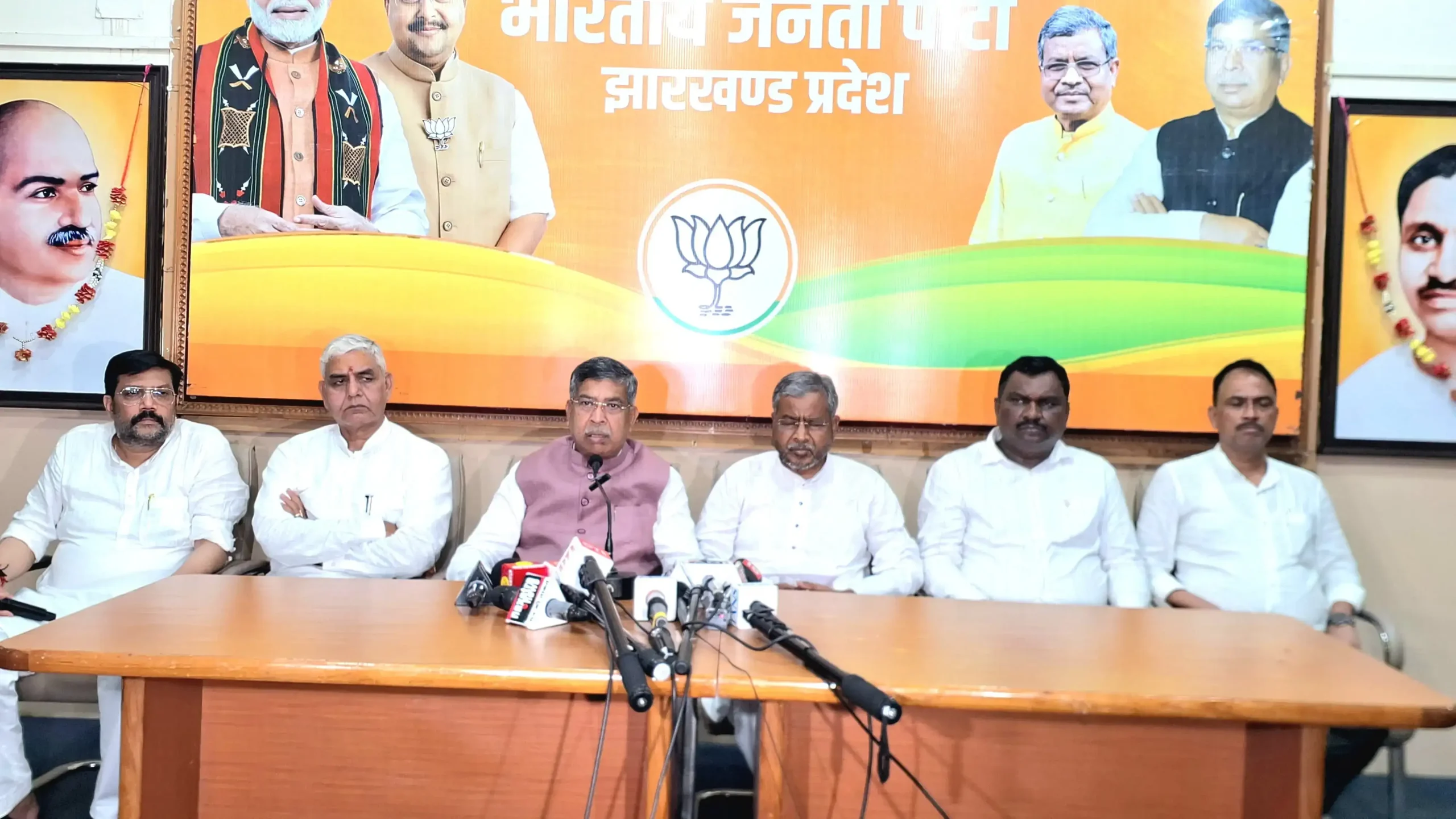 झारखंड बंद का ऐलान: छात्रों पर लाठीचार्ज के विरोध में आज बंद रहेगा राज्य, BJP ने सरकार से मांगी CBI जांच