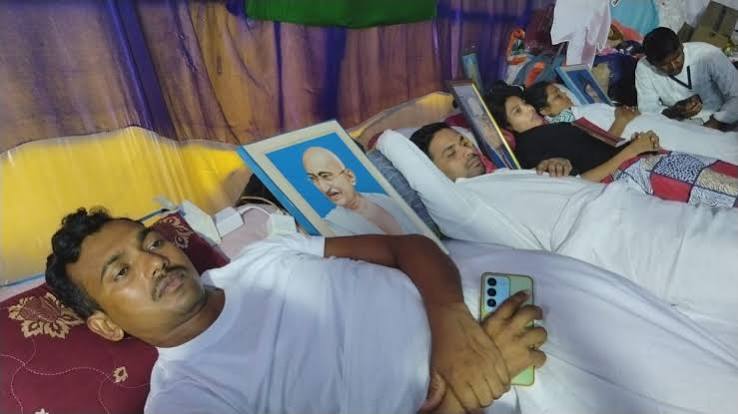 Jharkhand Students Protest: JPSC-JSSC आंदोलन में बिगड़ी एक और छात्र की तबीयत, वायरल फीवर के बाद अस्पताल में भर्ती