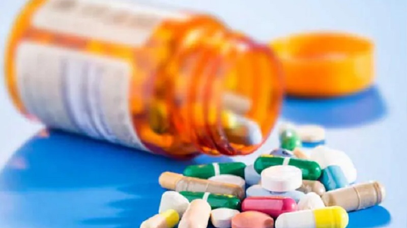 Jaipur Drug Department Action: खरीदते हैं तो ये खबर जरूर पढ़ें! जयपुर में 5 मेडिकल स्टोर पर बड़ा एक्शन