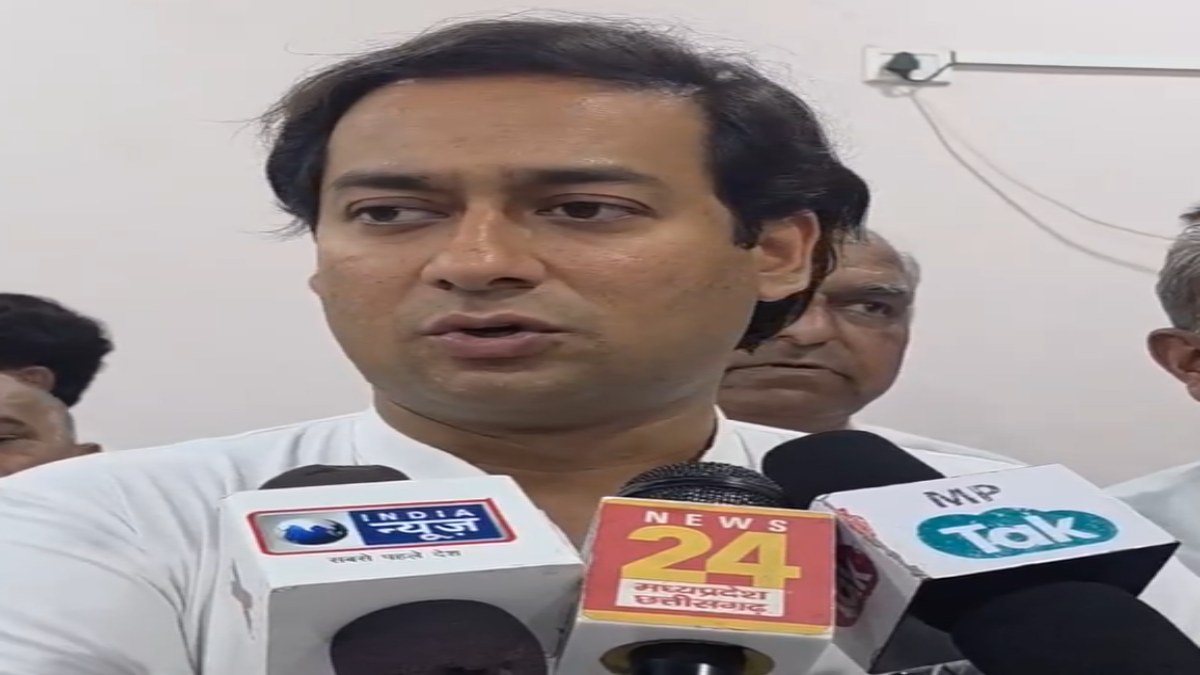 MP बोर्ड की फीस वृद्धि पर राजनीति: कांग्रेस विधायक जयवर्धन सिंह ने उठाए सवाल, आदेश वापस लेने की मांग