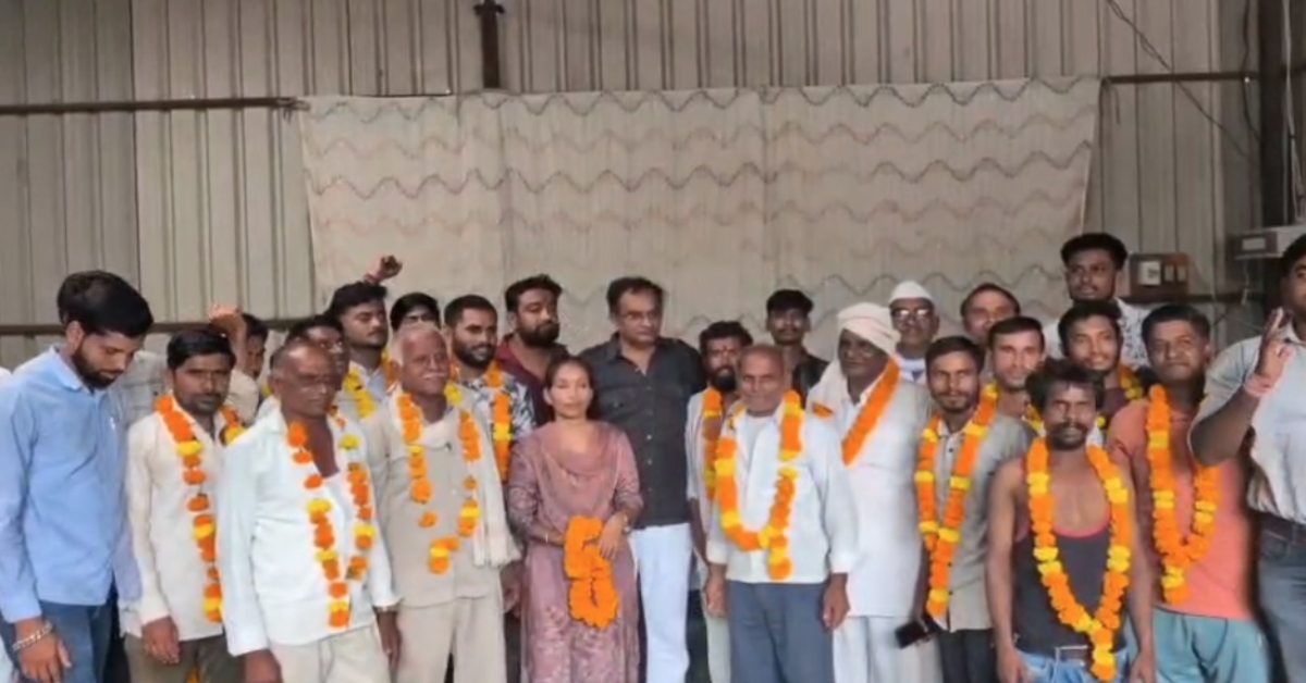 खंडवा में बीजेपी को लगा झटका, 25 कार्यकर्ता कांग्रेस में शामिल, जिला अध्यक्ष बोले- भाजपा के प्रति लोगों में बढ़ रही नाराजगी