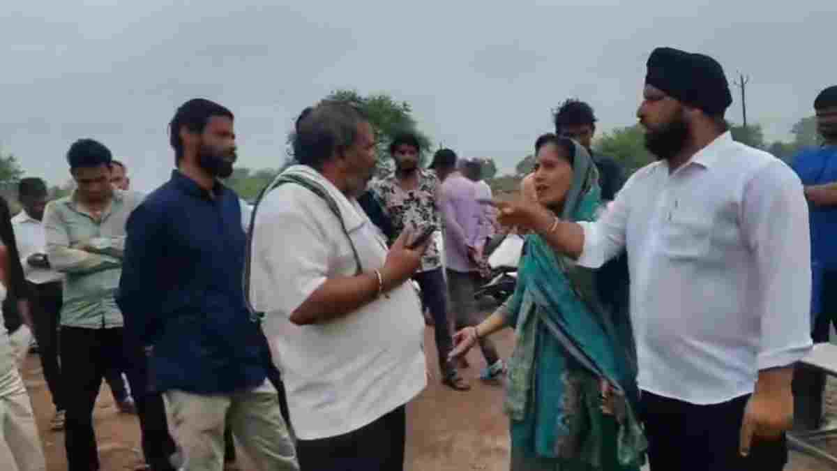 ‘मेरे बिना झंडा कैसे लहराया… लेडी सरपंच ने स्कूल में मचाया हंगामा, पति के साथ मिलकर  शिक्षक से की अभद्रता