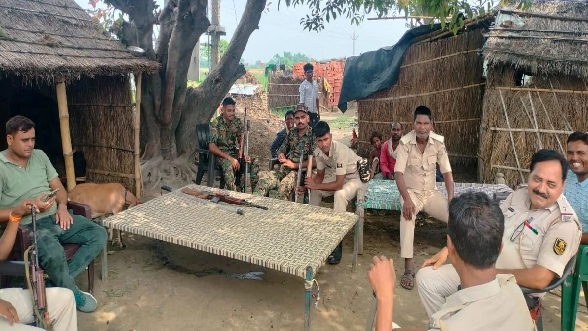 10 रुपये के विवाद में महिला की पीट-पीटकर हत्या, 12 घंटे बाद कड़ी सुरक्षा में हुआ अंतिम संस्कार
