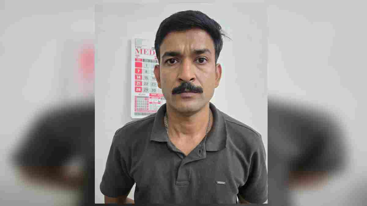 नकली IPS गिरफ्तार: भोपाल में नौकरी दिलाने के नाम पर लोगों से करता था ठगी, पुलिस ने धर दबोचा   