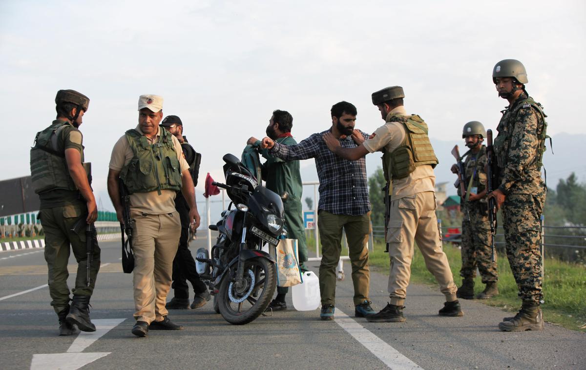 स्वतंत्रता दिवस पर नूंह में कड़ा पहरा, 9 नाकों पर 400 पुलिसकर्मी संभालेंगे मोर्चा