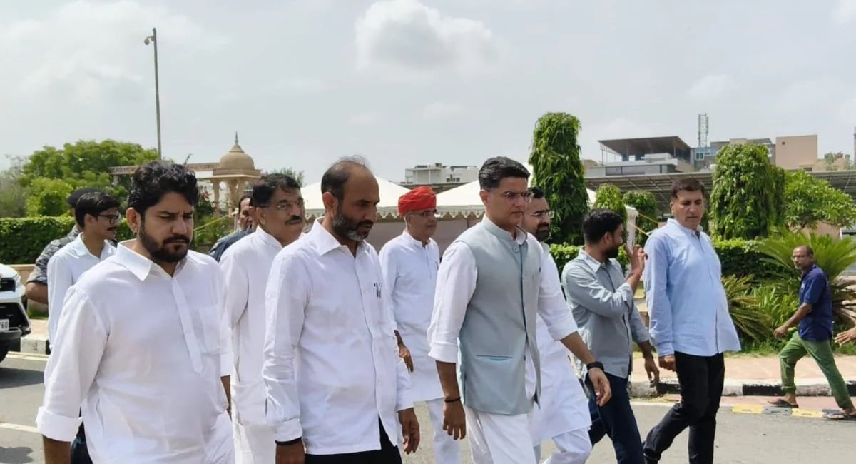 स्कूलों में कैमरा बंद, बाहरियों की एंट्री पर रोक… विधानसभा सत्र से पहले जयपुर में क्यों भड़की कांग्रेस?