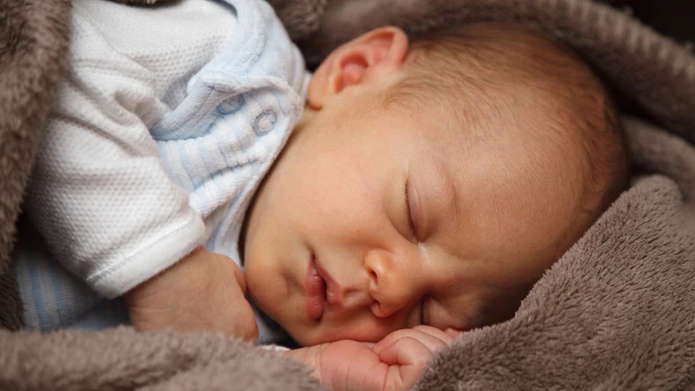 नीले बेबी सॉक्स का IVF विज्ञापन बना मुसीबत, राजस्थान सरकार ने 9 रजिस्ट्रेशन किए सस्पेंड