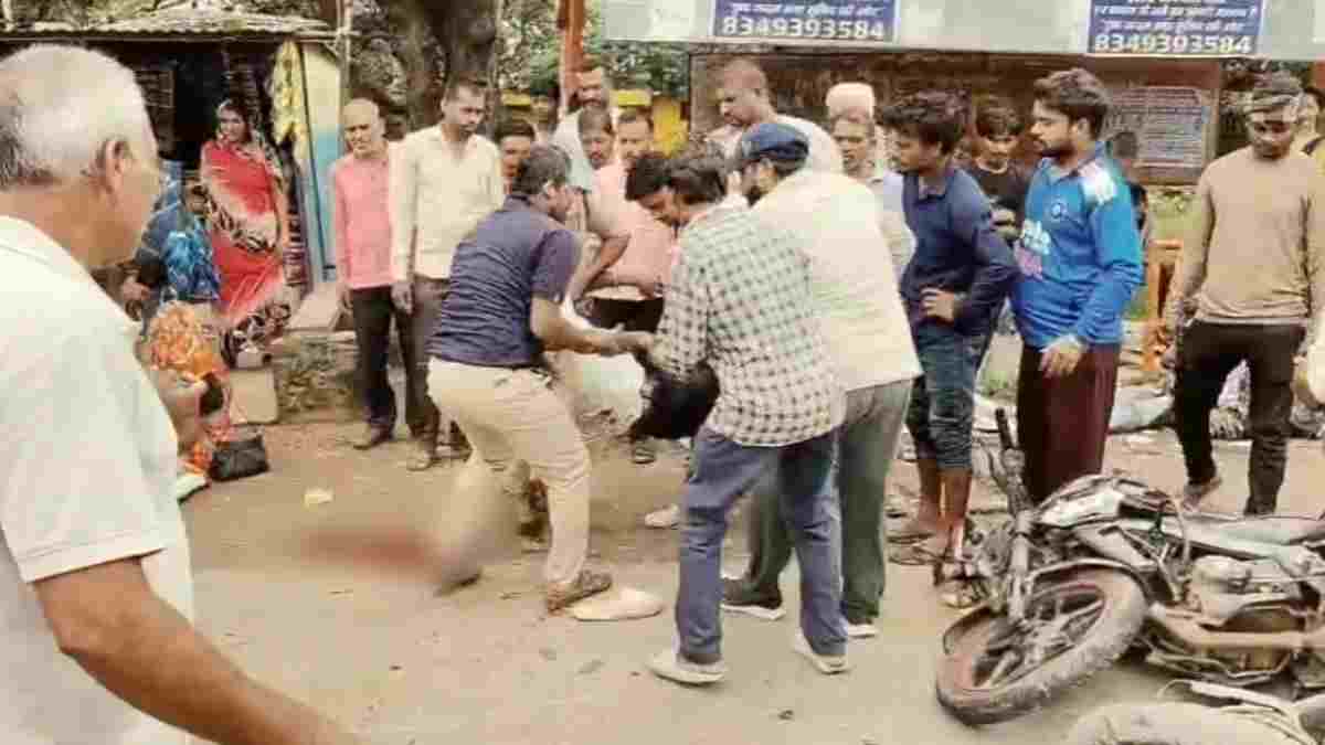 रक्षाबंधन पर रीवा ने मौत का तांडव: बाइक और स्कूटी की जोरदार भिड़ंत, मासूम समेत 4 ने तोड़ा दम