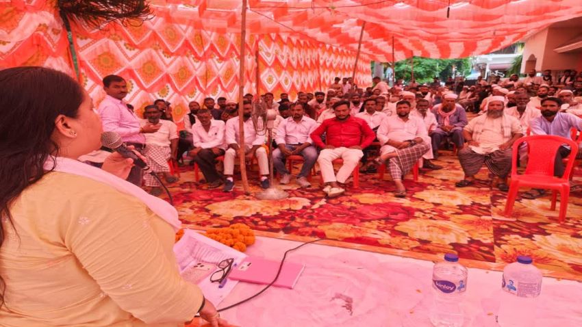 ‘यह विकास नहीं, सुनियोजित साजिश है’: पूर्व मुख्यमंत्री की बेटी का SIR पर बड़ा बयान, मचा सियासी हड़कंप