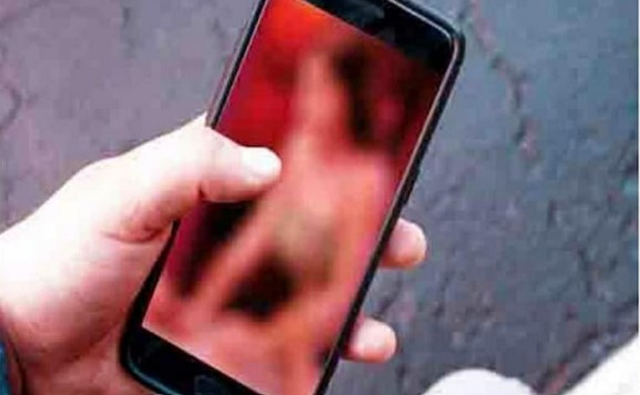 पहले रिचार्ज, फिर न्यूड वीडियो कॉल! 10वीं पास लड़के का घिनौना कारनामा हुआ बेनकाब