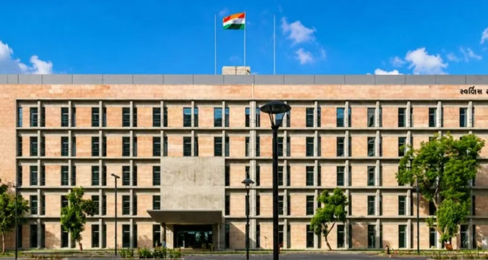 गांधीनगर में 25 म्युनिसिपल चीफ ऑफिसर्स का तबादला, प्रशासनिक ढांचे में बड़ा फेरबदल*