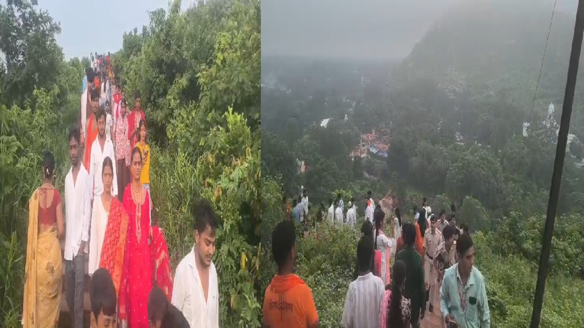 सावन की अंतिम सोमवारी पर प्रसिद्ध सिद्धनाथ धाम में उमड़ा आस्था का सैलाब, लगे हर-हर महादेव के नारे