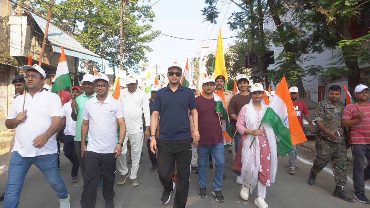 मधुबनी: ‘हर घर तिरंगा’ संकल्प के साथ निकली भव्य तिरंगा यात्रा, सड़कों पर दिखा देशभक्ति का जनसैलाब