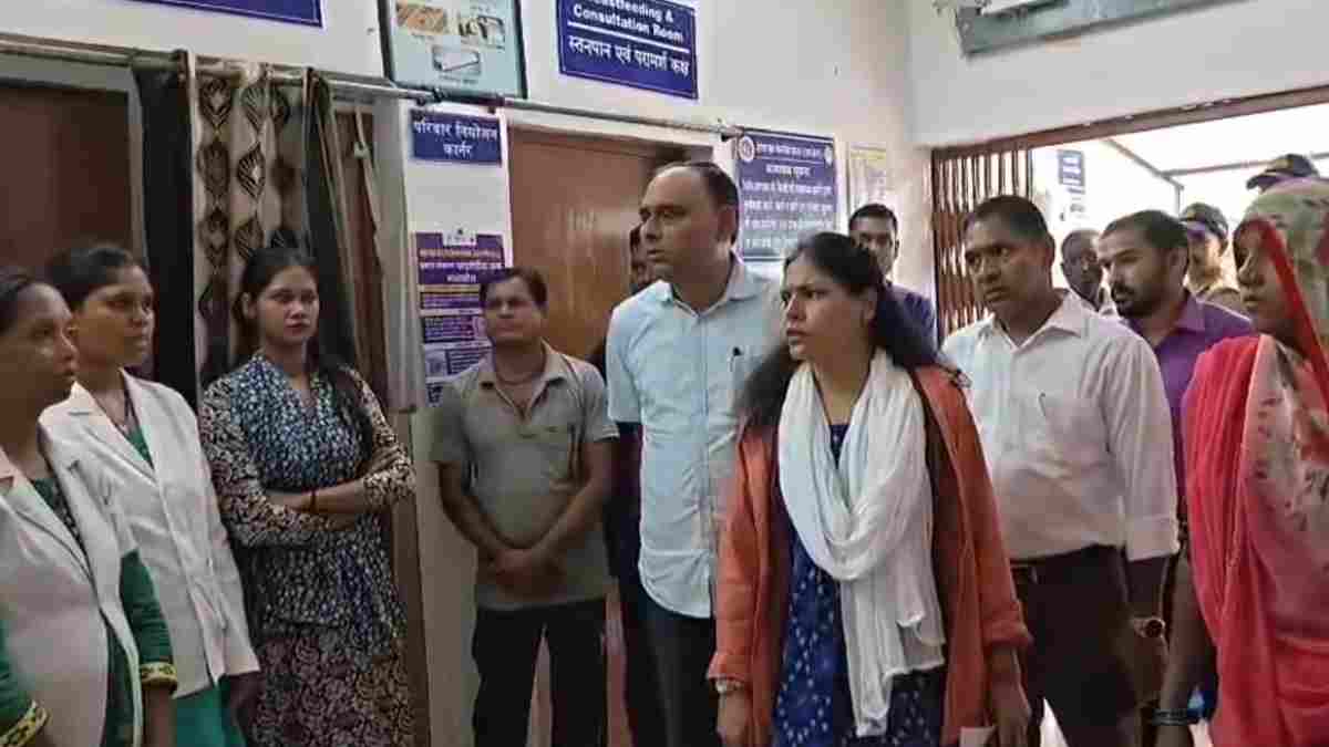 उमरिया में स्वास्थ्य सेवाओ की खुली पोल: टिटनेस का इंजेक्शन लगवाने गई महिला को स्वास्थ्य केंद्र से लौटाया, दोबारा कलेक्टर को साथ लेकर पहुंची पीड़िता
