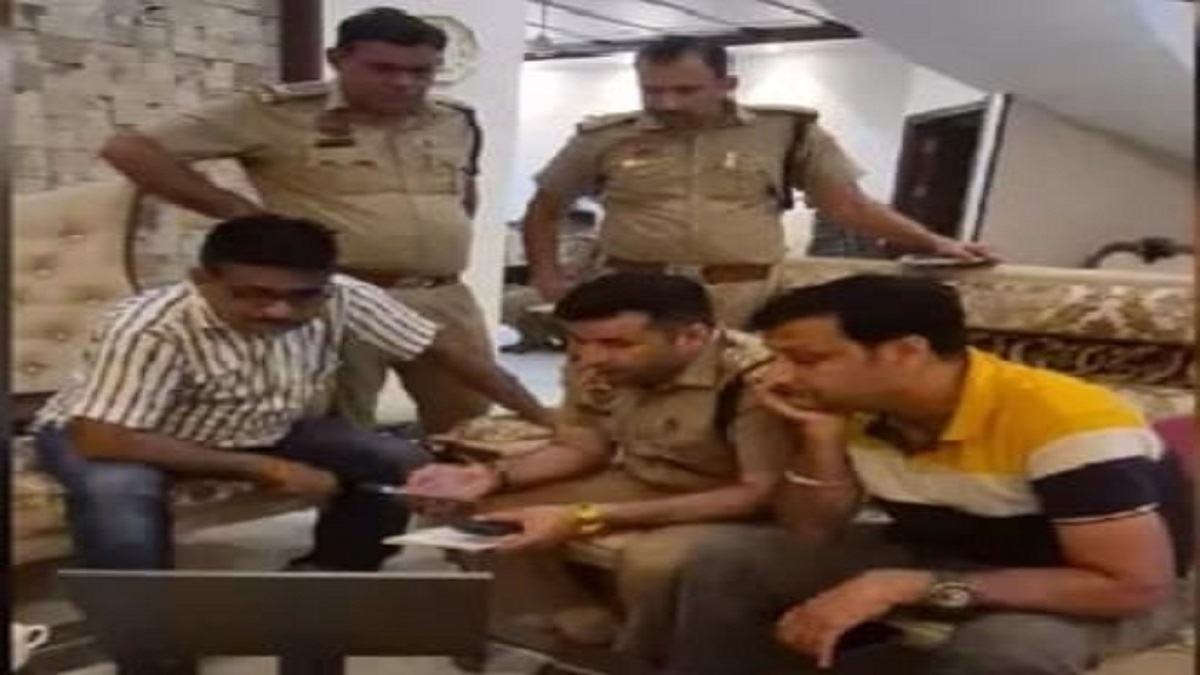 महिला ने चाबी से खोला गेट, फिर 4 बदमाशों ने कारोबारी की कोठी में बोला धावा