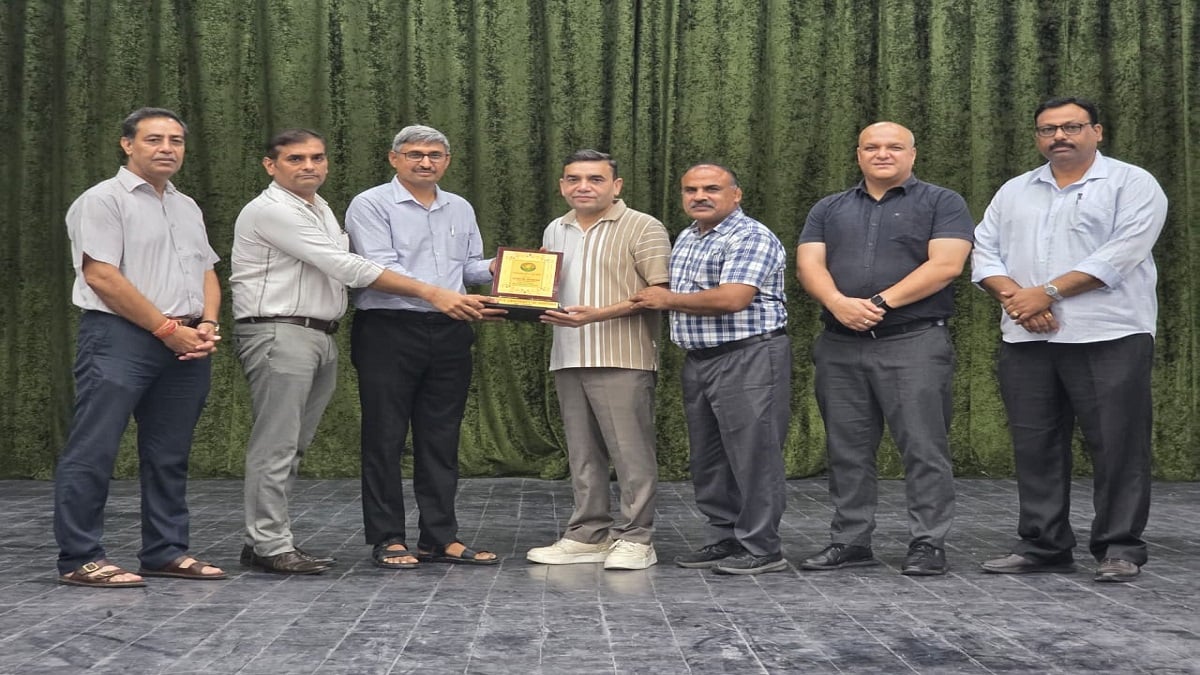 खेल विश्वविद्यालय के विद्यार्थियों के लिए खुशखबरी: 2000 रुपये में कर सकेंगे 3 से 4 दिन की टूर यात्रा