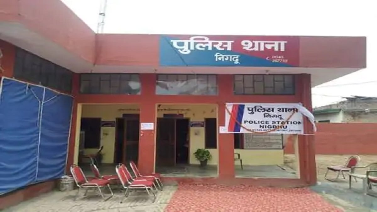 करनाल के सांभली गांव में पुलिस टीम पर हमला: कड़े के वार से SPO घायल, वर्दी फाड़ी