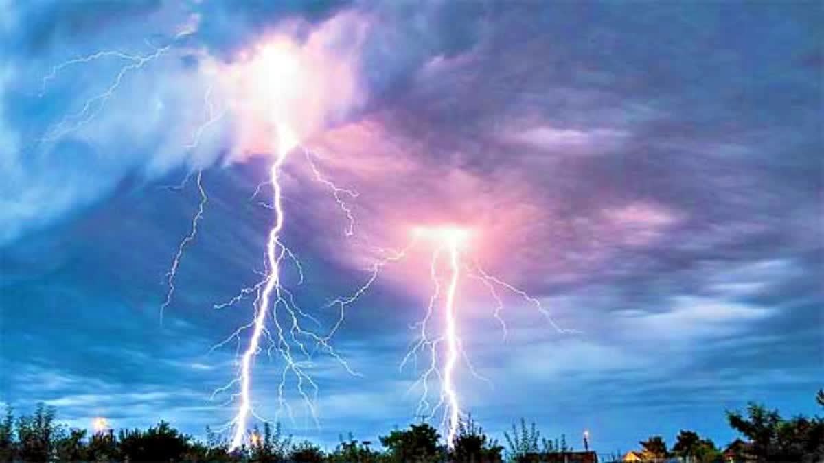 गिरिडीह में वज्रपात का कहर: 6 प्रखंडों में 10 की मौत, 9 घायल, चार किशोर समेत कई परिवारों पर टूटा दुखों का पहाड़